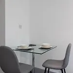 Apartmán Cosy 1 Bedroom In With Wifi