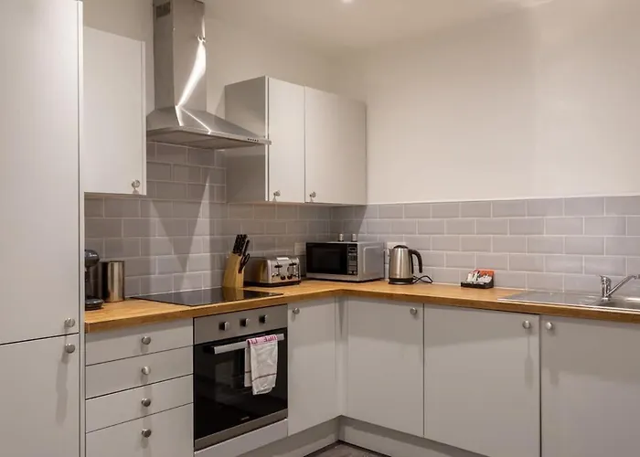 Cosy 1 Bedroom In With Wifi Leeds (West Yorkshire)