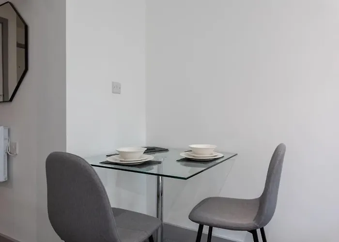 Apartamento Cosy 1 Bedroom In With Wifi